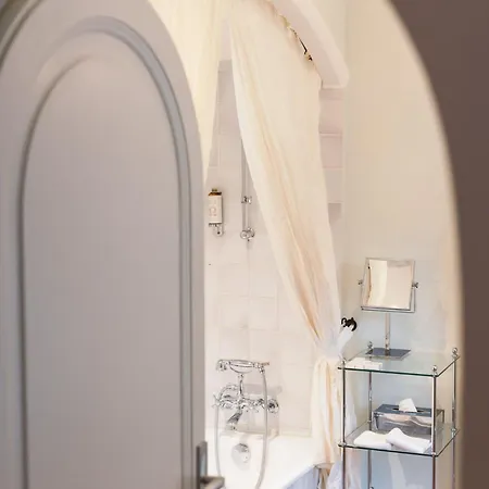 De L'abbaye De La Celle - Teritoria Hotel